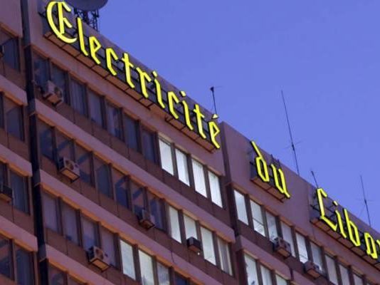 مؤسسة الكهرباء: حملات نزع التعديات عن الشبكة متواصلة وتسطير 12535 محضرا