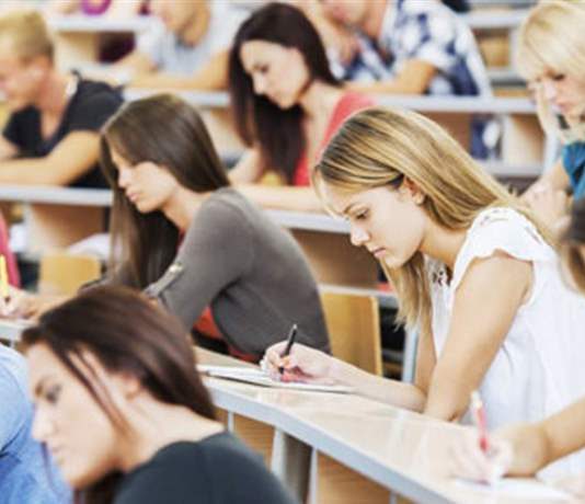 الى الطلاب.. إعلان هام من الجامعة اللبنانية عن موعد مباراة الدخول