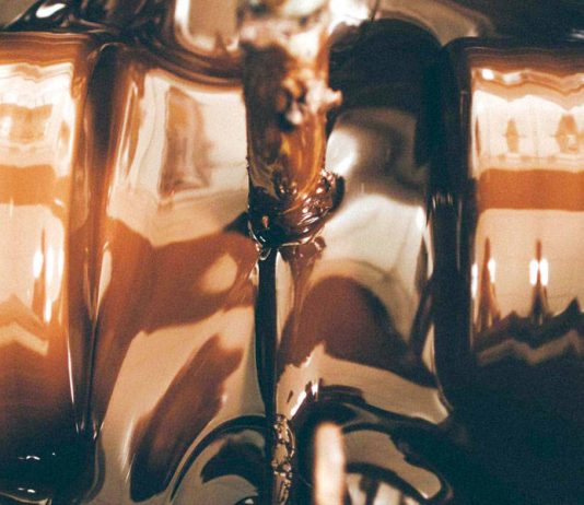 ما السرّ الذي يجمع الشوكولا والإسمنت؟