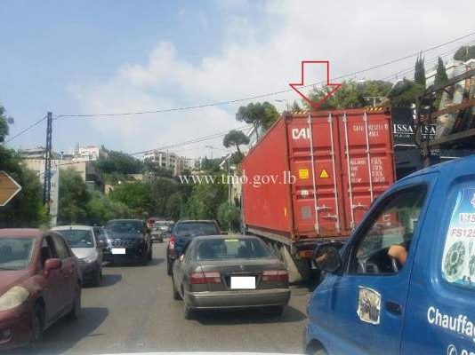 تعطل شاحنة على طريق عام الرابية محلة مفرق مستشفى سرحال