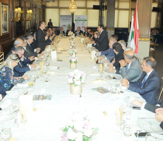 تجمع رجال وسيدات الأعمال اللبنانيين أقام غداء نقاش مع مجموعة العمل الأميركية من أجل لبنان
