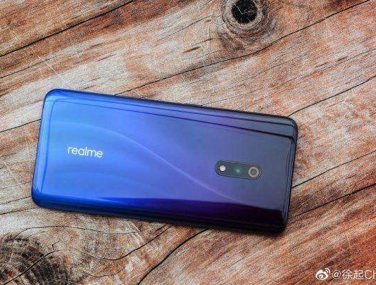 “Realme” تبدأ بإصدار تحديث “Android 9 Pie” للهاتف “Realme 2 Pro”