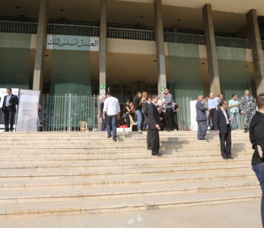 الفساد القضائي: المحامية “الخارقة”