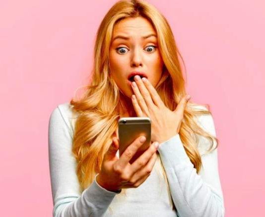 نوع جديد من التحرش على الإنترنت يستهدف المراهقات