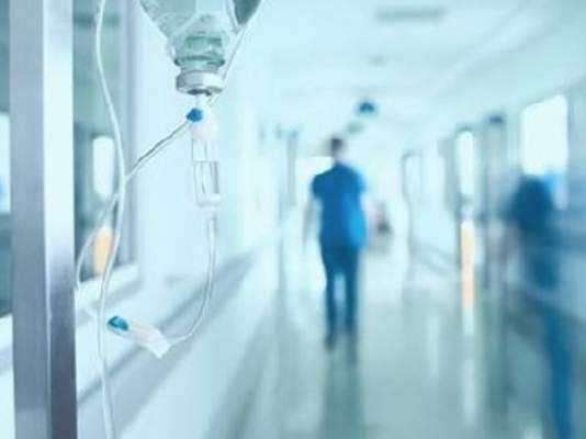 عدد من المستشفيات بدأت تغلق أقسامها وبشكل خاص أقسام الأمراض السرطانية