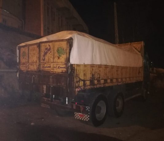 ضبط شاحنتين محملتين بالدجاج النافق في أميون