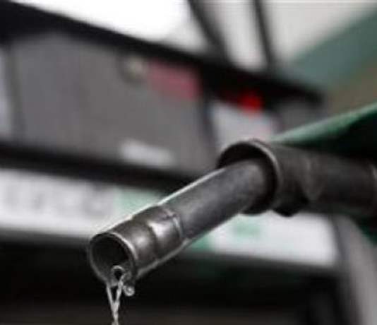 كم بلغ سعر صفيحة البنزين؟