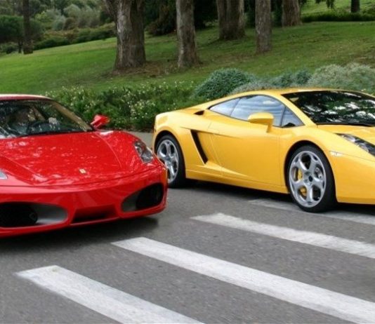 تجارة عائلية… مداهمة مصنع لسيارات لامبورغيني وفيراري مزيّفة
