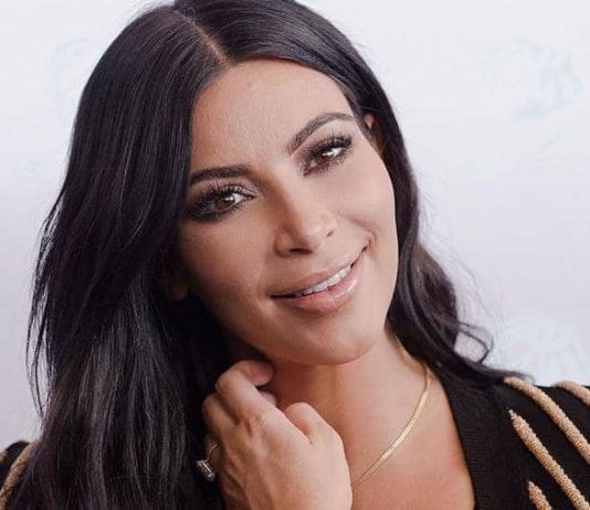 كيم كارداشيان ترضخ لضغوط اليابانيين