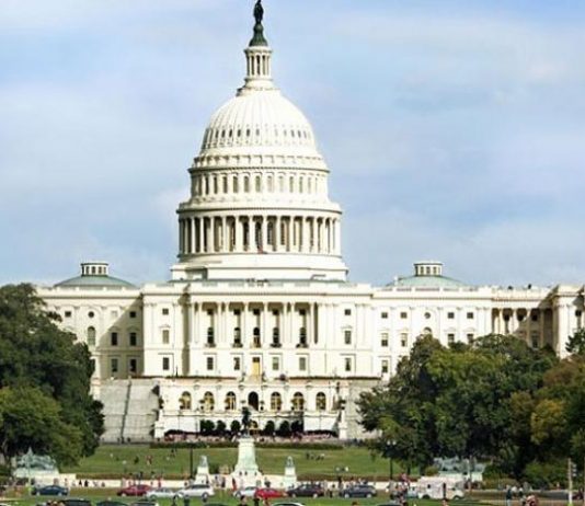 المتحدثة باسم البيت الأبيض تتعرّض للضرب بعد صراع مع موظّفي الأمن الكوريّين