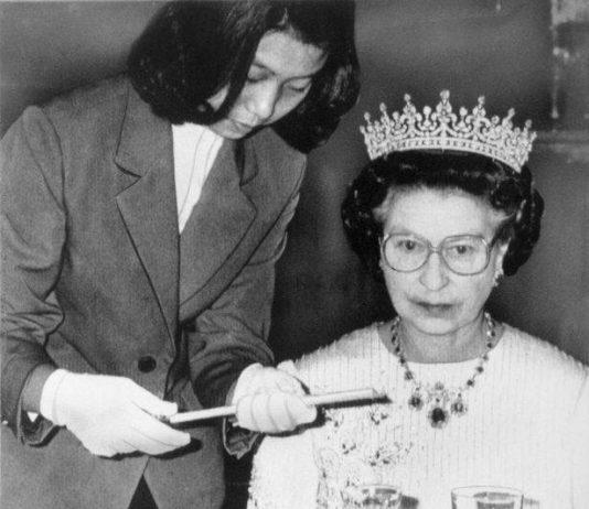 بقيت سرّاً لـ93 سنة… الطاهي السابق للملكة إليزابيث يكشف عن وجبتها المفضلة