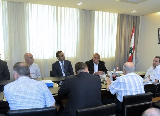 وزير الصناعة منع تصدير الجلود الا بإجازات مسبقة لتأمين حاجات صناعة الأحذية والجلديات