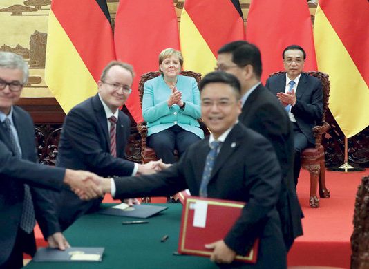 ألمانيا منفتحة على الاستثمار الصيني وتأمل في احتواء الحرب التجارية