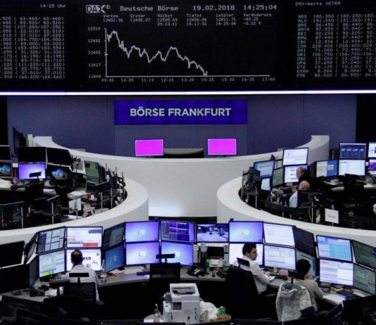 الأسهم الأوروبية تنخفض وسط مراقبة التوترات الجيوسياسية