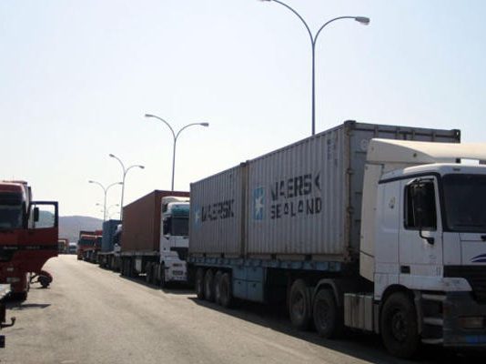 نقابة مالكي الشاحنات العمومية ترد على كلام شفيق القسيس