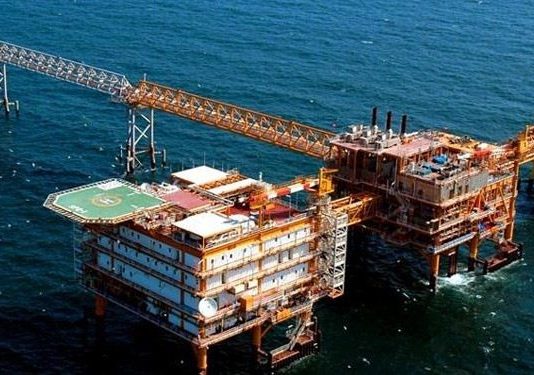 إيران تدشن منصة بحرية في حقل بارس المشترك مع قطر