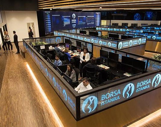 تراجع مؤشر “بورصة إسطنبول 100” بنسبة 10 بالمئة