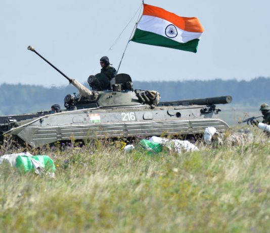 الهند تشتري أسلحة روسية بقيمة 15 مليار دولار