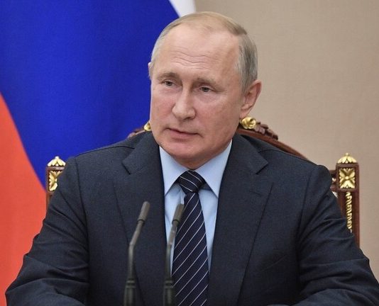 بوتين: الاقتصاد العالمي برمته بدأ يتأثر سلبيا بانتشار كورونا