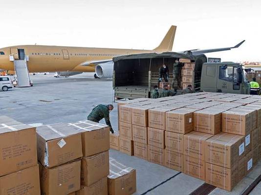 هكذا إختطف أميركيون شحنة أقنعة طبيّة من فرنسا