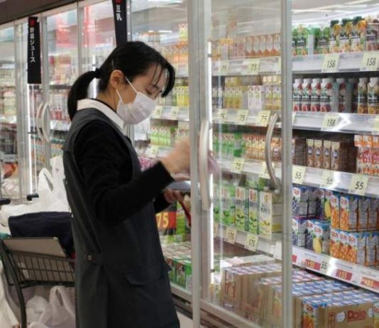 اليابان تتجه لتعزيز برنامج التحفيز الاقتصادي إلى 1.1 تريليون دولار