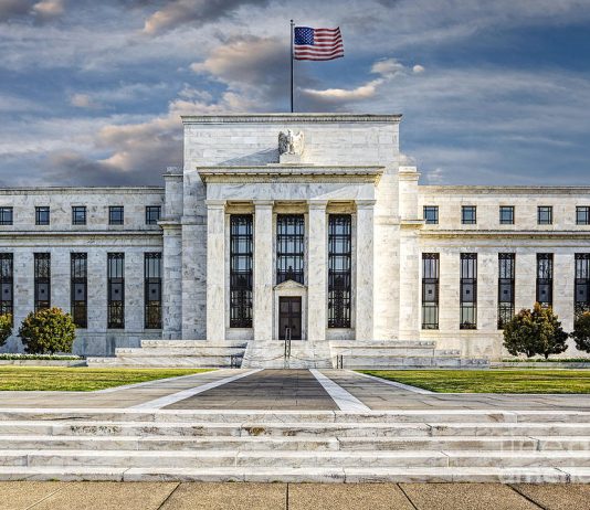 «الاحتياطي الفيدرالي» يعرض مبادلة سندات الخزانة بالدولار