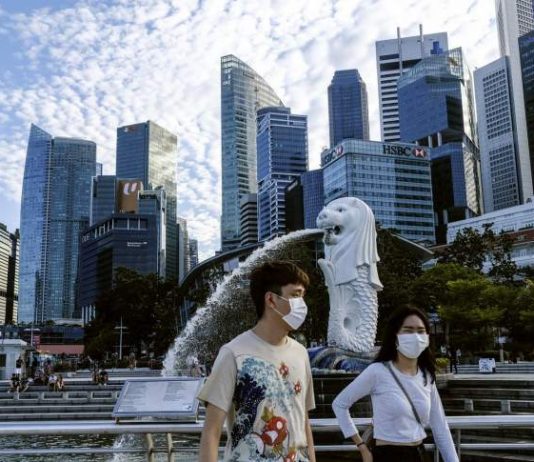 سنغافورة ترفع الإنفاق لمواجهة “كورونا” إلى ما يعادل 20 % من الناتج المحلي
