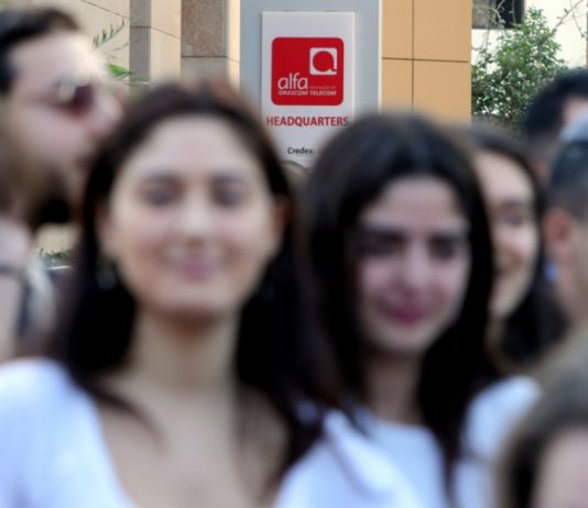 قطاع الخلوي: جرعة للمورّدين لا تُبعد الخطر