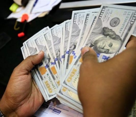 ارتفاعٌ في دولار السوق السوداء