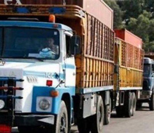 نقابة سائقي الشاحنات العمومية في مرفأ بيروت لوزيرة العمل: قررنا استخدام سائقي الشاحنات المؤهلين