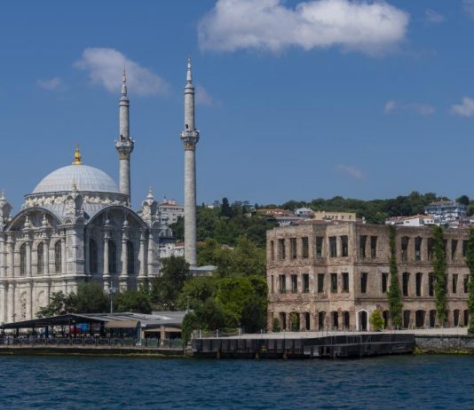 شراء أجنبي قياسي للعقارات التركية في أغسطس