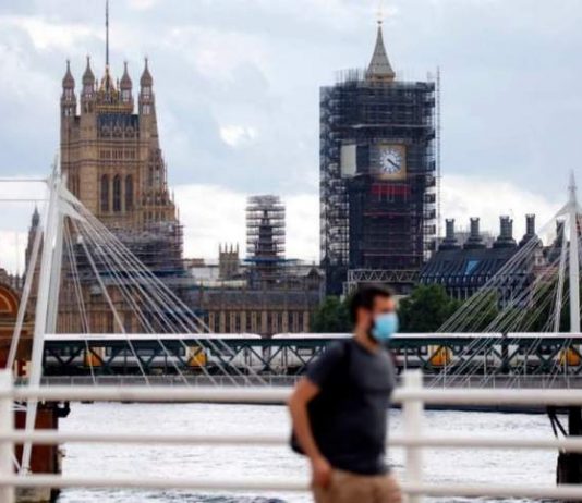 بريطانيا تستعد لعزل عام إجتماعي في شمال البلاد وربما لندن