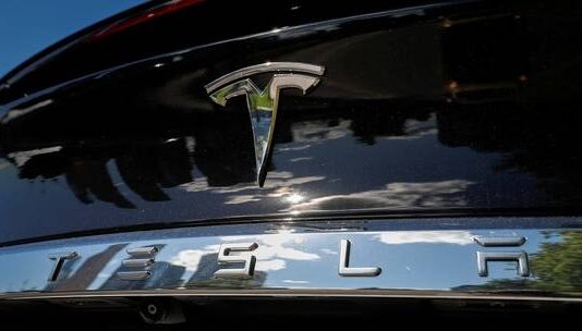 تعرف على سيارة تسلا المميزة الجديدة