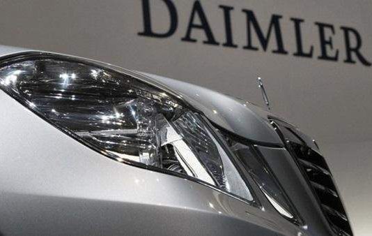 “دايملر” تدفع 2.2 مليار دولار في أحدث تسويات قضايا انبعاثات الديزل