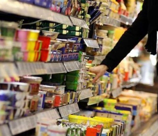 مشهد المجتمع اللبناني يتغيّر: من الدعم الى البطاقة التموينية.. من سيستفيد؟