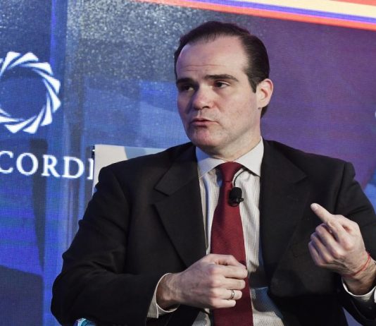 مستشار لترامب رئيساً لبنك التنمية للبلدان الأميركية رغم اعتراض العديد من الدول