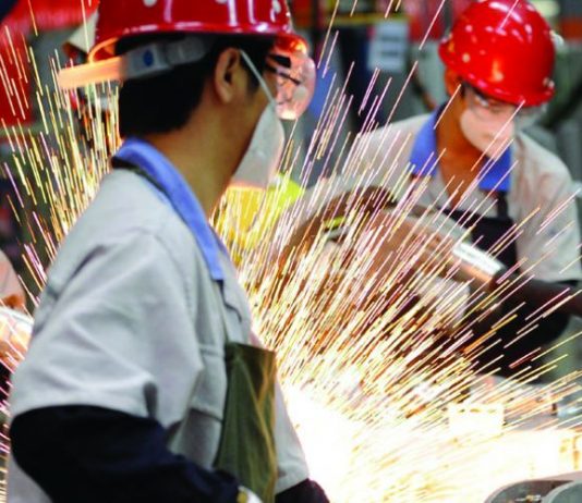 سوق العمل العالمية تخسر 400 مليون وظيفة