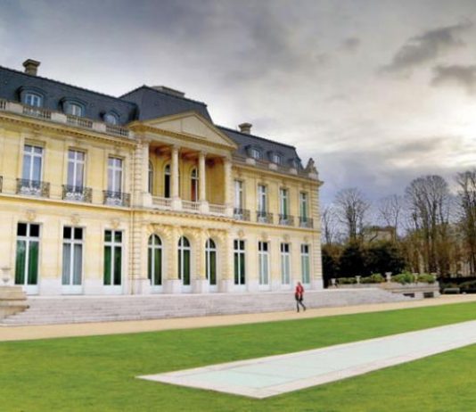 «التعاون والتنمية» تحسن رؤيتها لتعافي الاقتصاد العالمي