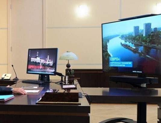 بوتين يوعز بفرض حظر على صادرات الخشب الخام