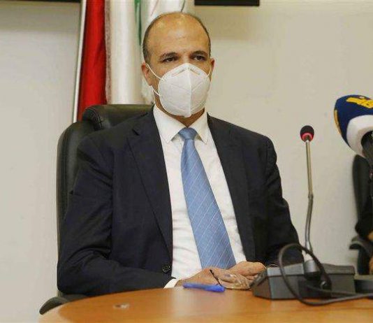 حسن: الأدوية والمستلزمات الموجودة في المستودعات تؤمن حاجة السوق حتى نهاية السنة