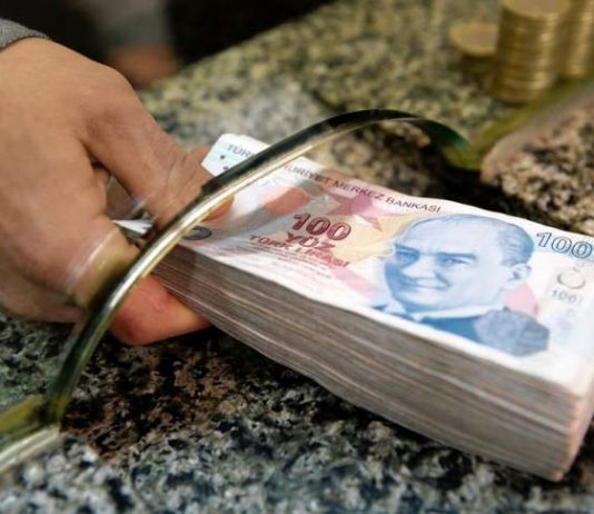 الليرة التركية في أدنى مستوياتها مع تسجيلها خسائر لليوم الخامس
