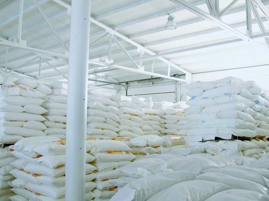 نعمه تسلم 10 الاف طن من الطحين هبة من العراق