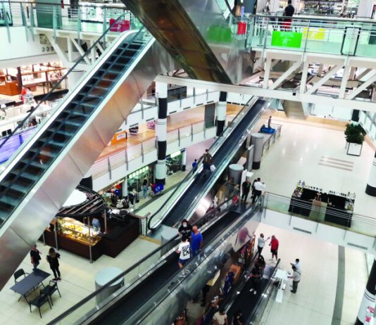 الأزمة تغيّر وجه البلد: أسواق بلا ماركات