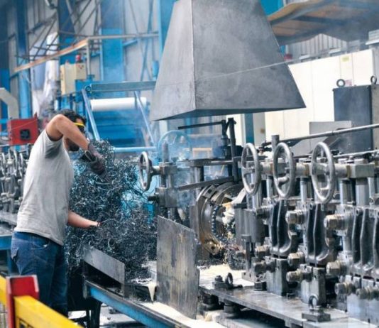 لجنة الطوارئ الإنتاجية تُعدّ خطة للحفاظ على الصناعة الوطنية