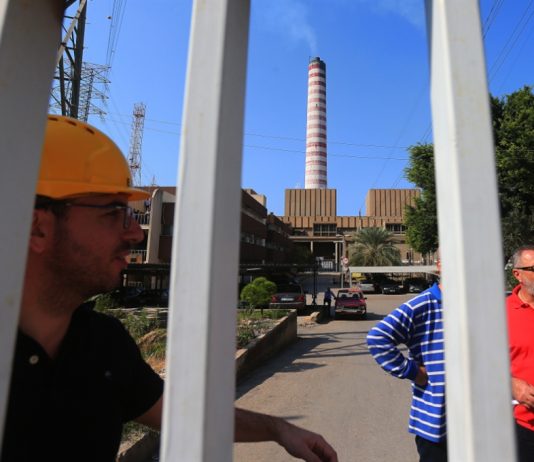 خلاف «الطاقة» والعلّية: إقصاء الشركات اللبنانيّة من مناقصة الفيول