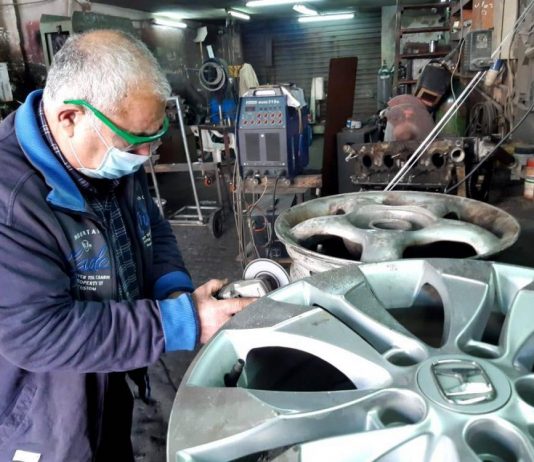 إزدحام أمام مصارف صيدا وتراجع في حركة الشراء