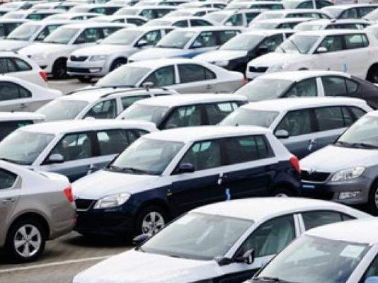 النقص العالمي بإنتاج الرقائق الإلكترونية يخيم على أرباح شركات السيارات