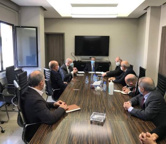 وزني التقى أصحاب النقابات الحرة الذين طالبوا باستثنائهم من الإعلام رقم 114