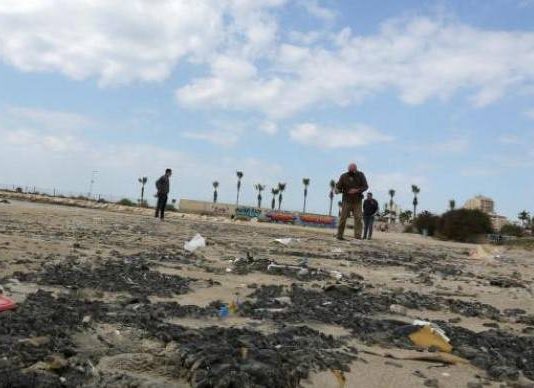 التسرّب النفطي على طاولة “البيئة”…