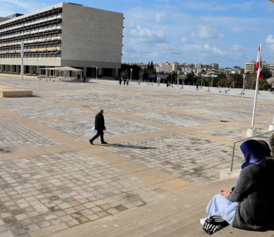 الجامعة اللبنانية بلا صيانة